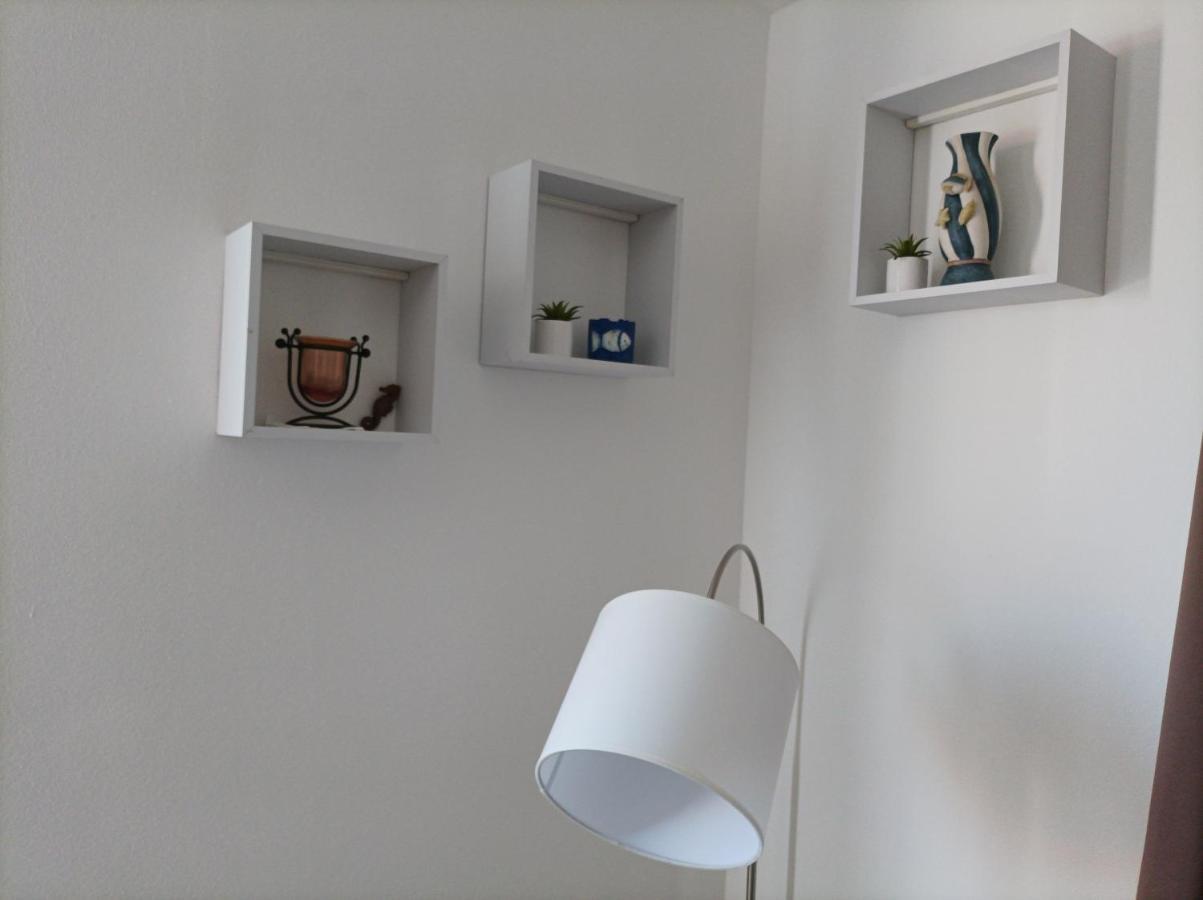 Apartman Periska Vir Exterior foto